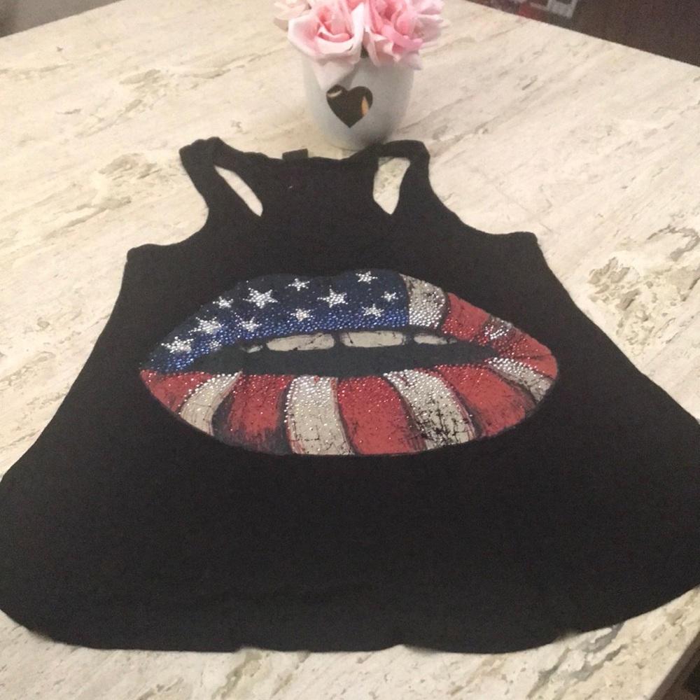 The classic usa- Used Tank perfect for this July 4 🇺🇸
